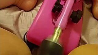 Jenger plays with Her fucking machine - porn video